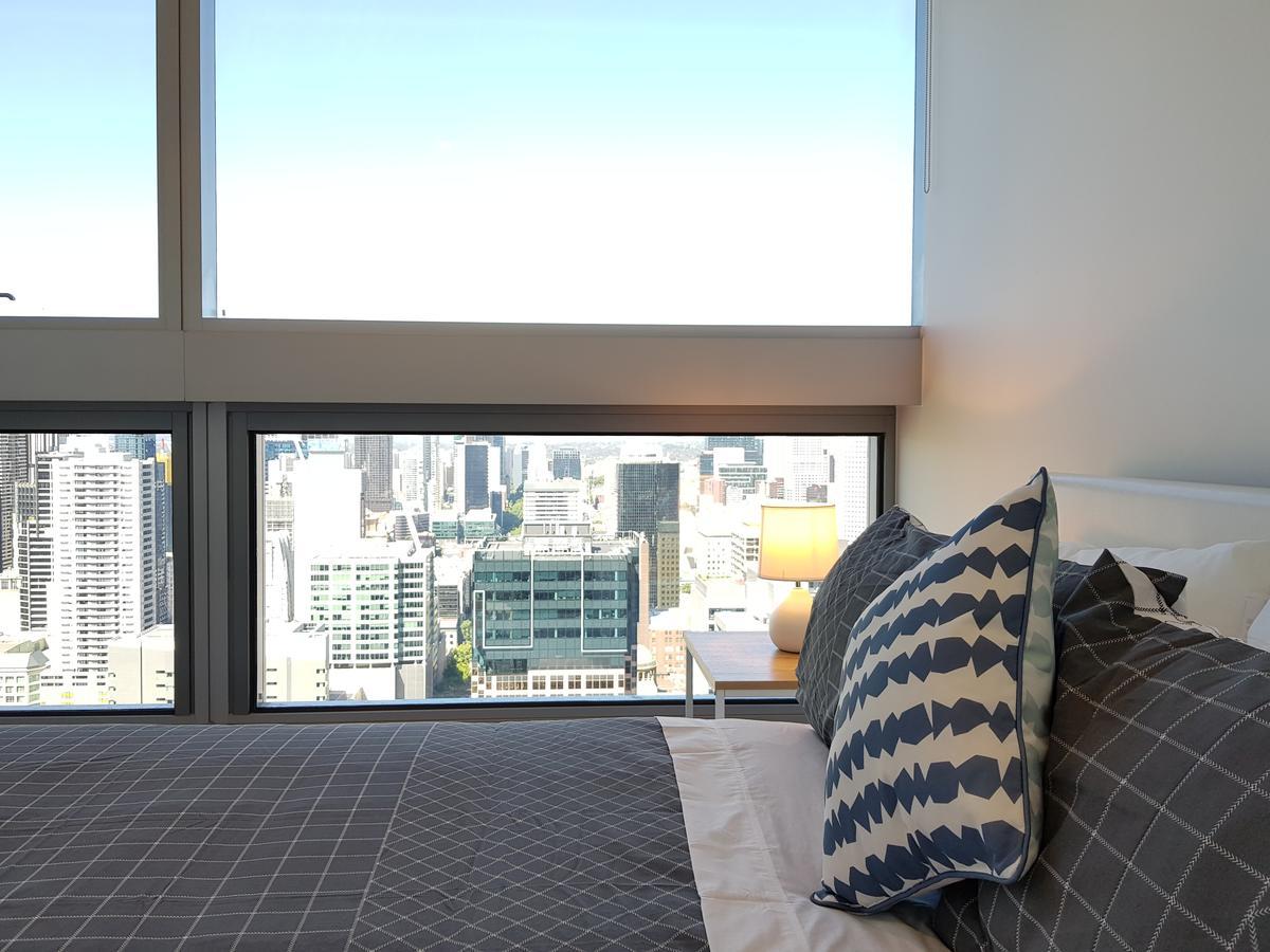 Apartments On The Fifth Melbourne Exterior photo